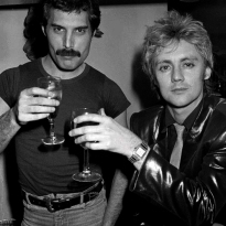 freddie-and-roger-at-a-new-years-eve-party-at-legends-nightclub-in-london-in-december-1980-photo-by-richard-young